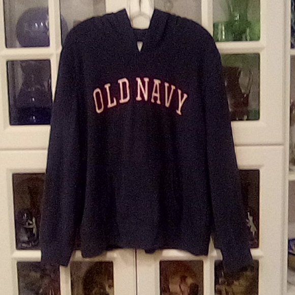 Old Navy Tops - 🌹Old navy Hoodie BNWOT